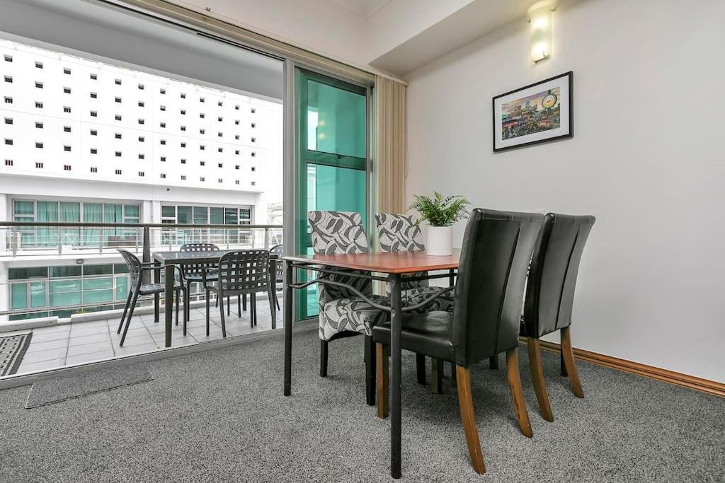 Spacious One Bedroom Apartment On Princes Wharf Auckland Ngoại thất bức ảnh